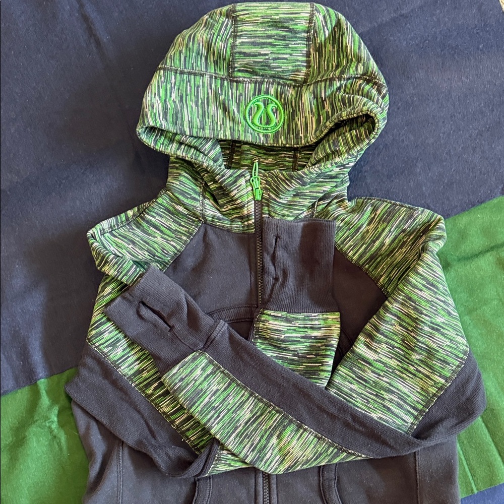 Lululemon Green and Navy Scuba Hoodie